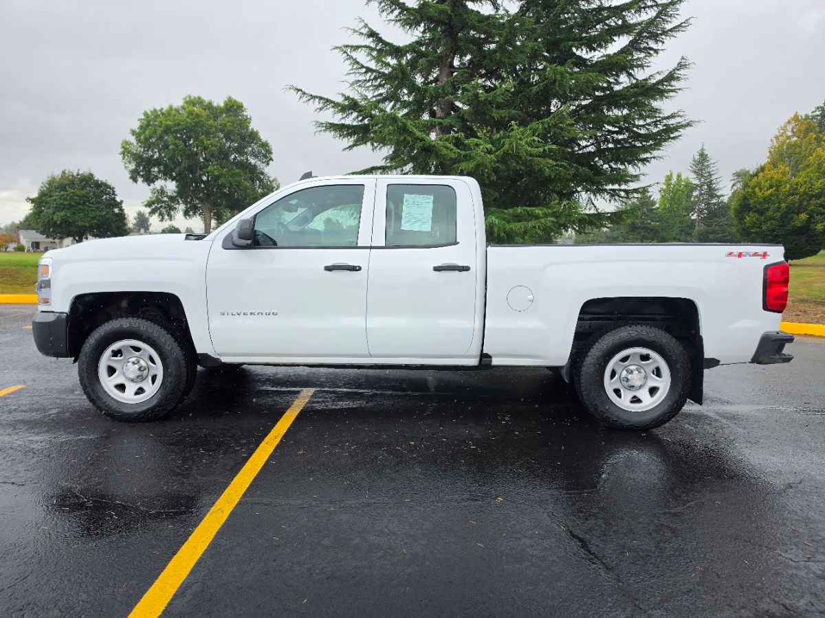 Chevrolet Silverado photo 22