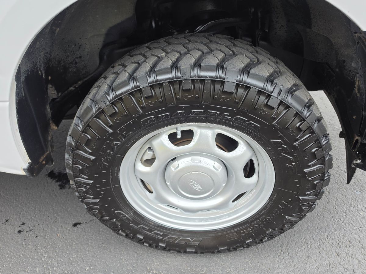 Ford F-150 photo 8