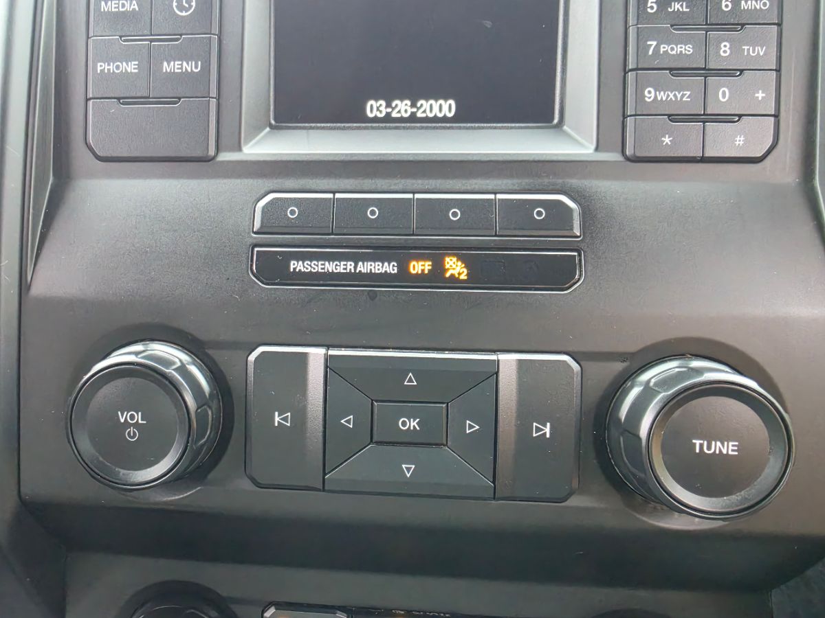 Ford F-150 photo 11