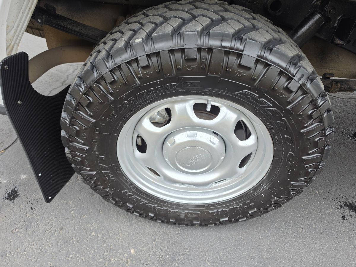 Ford F-150 photo 18