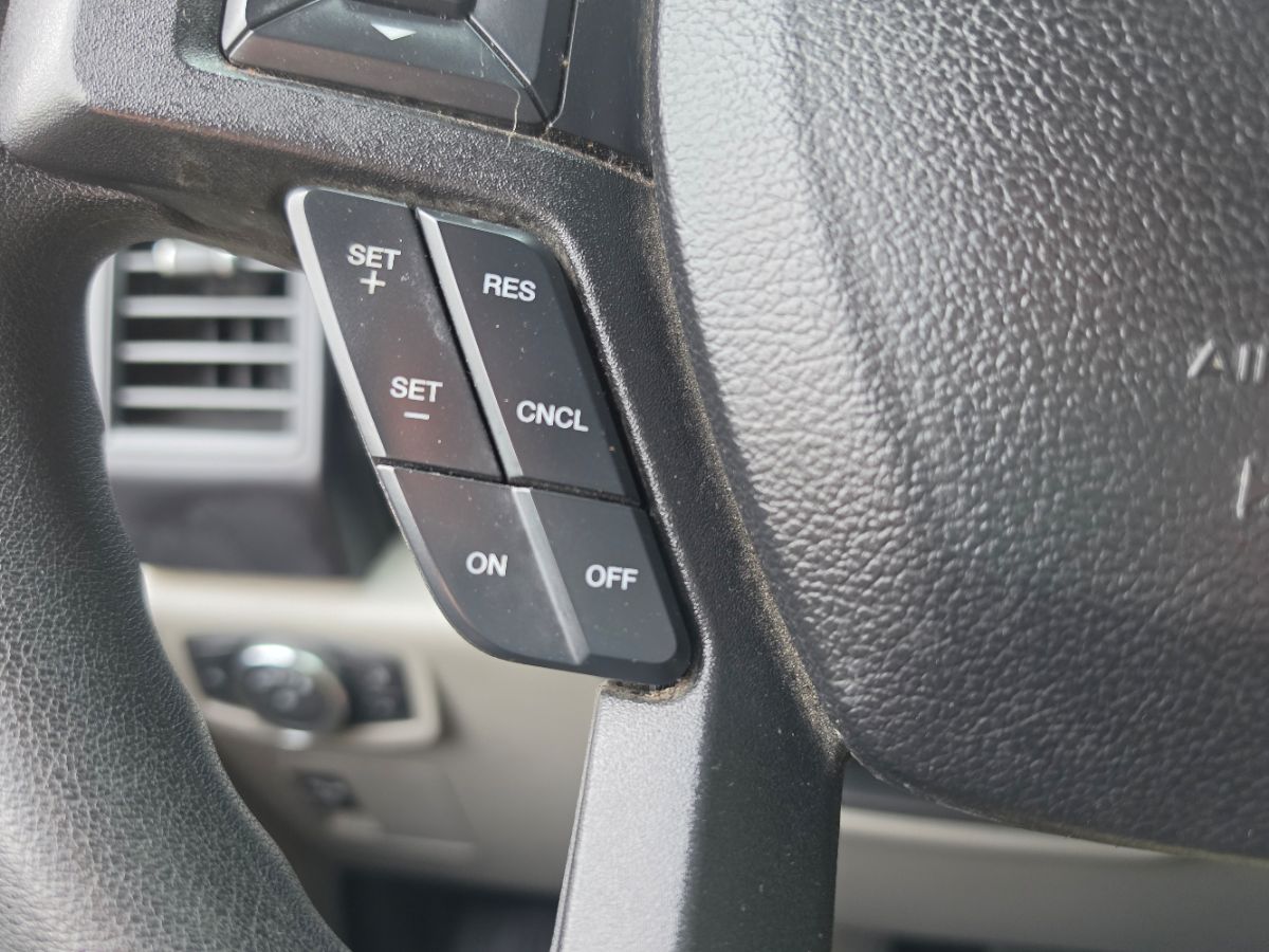 Ford F-150 photo 33
