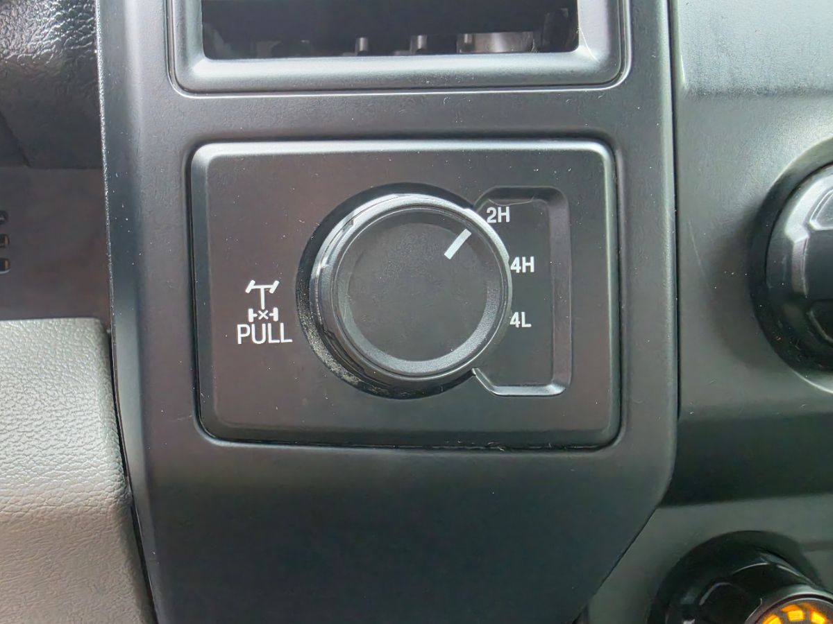 Ford F-150 photo 37