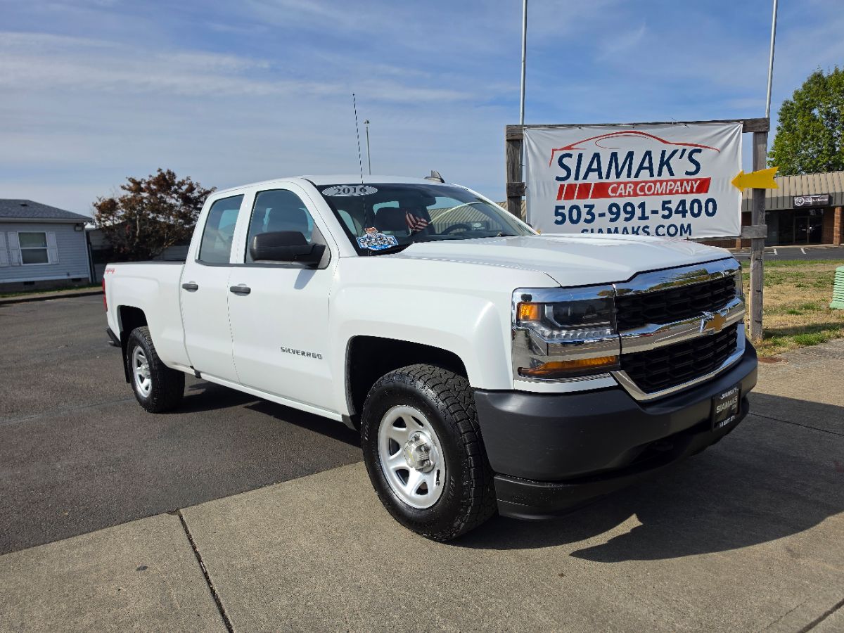 Chevrolet Silverado photo 3