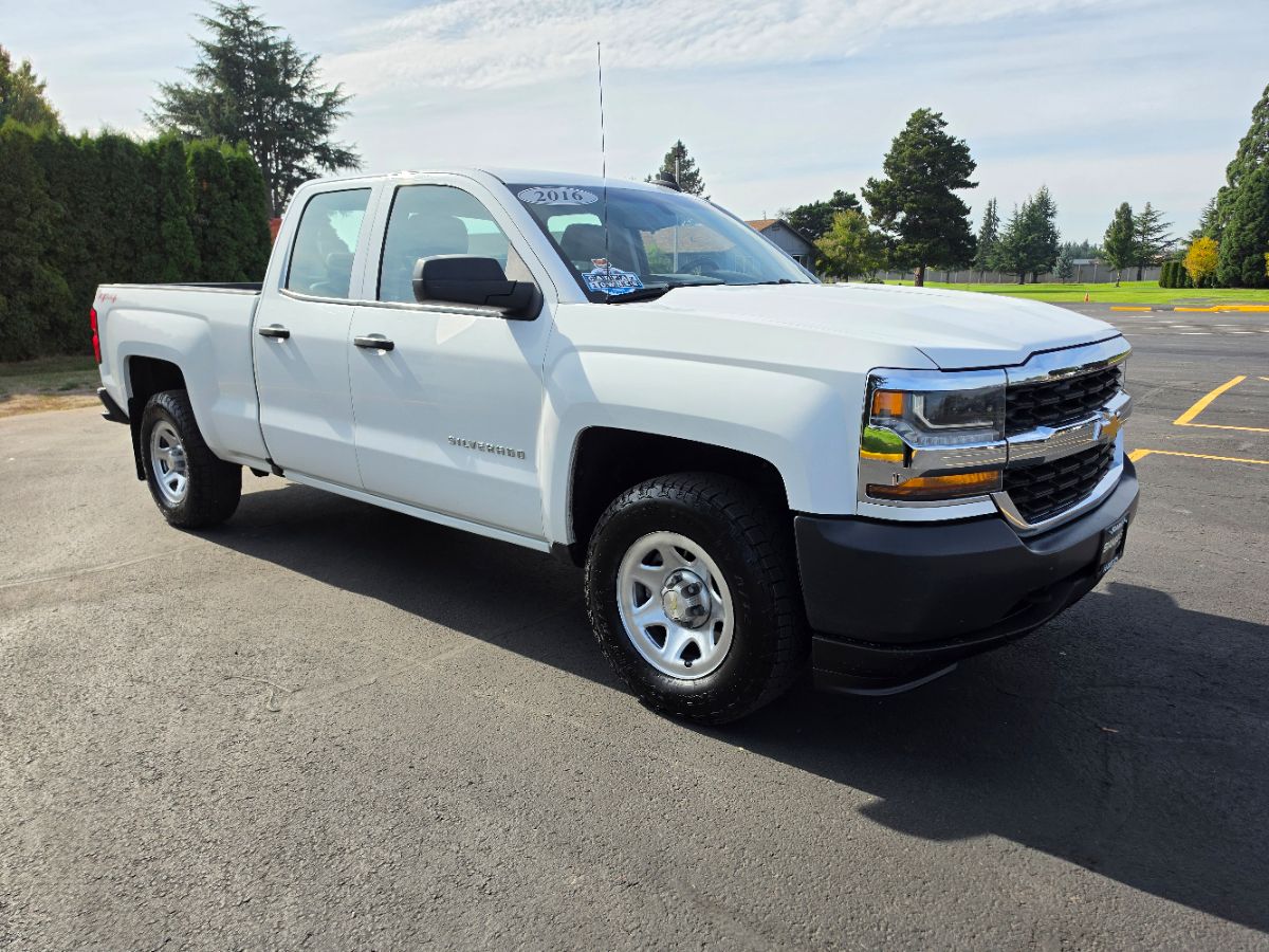 Chevrolet Silverado photo 7