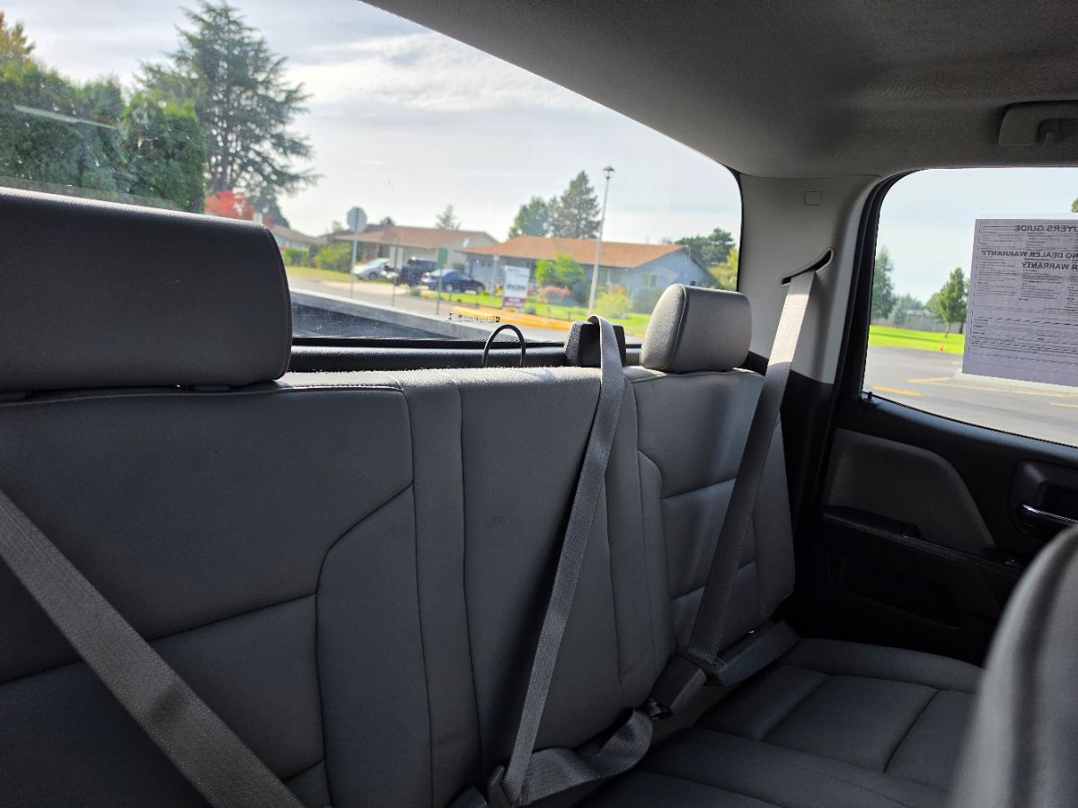 Chevrolet Silverado photo 16