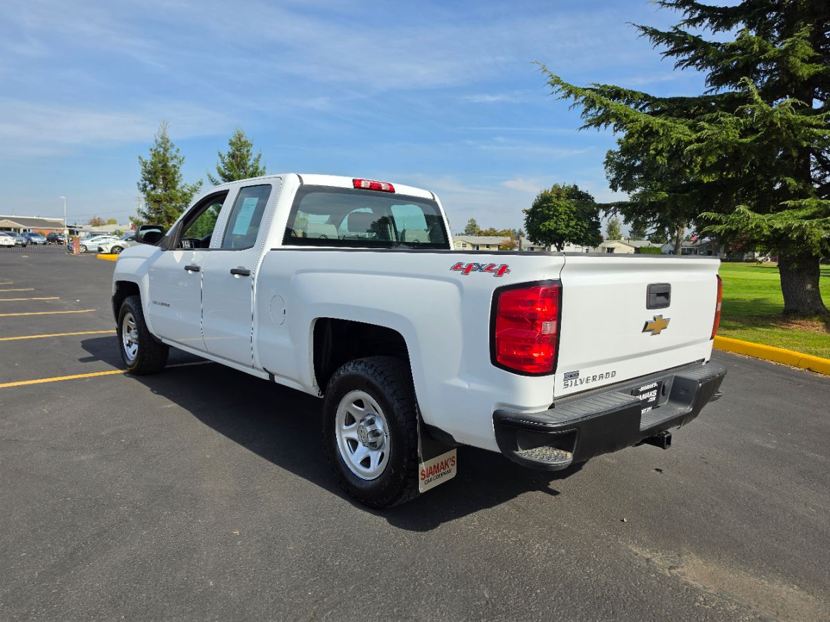 Chevrolet Silverado photo 23
