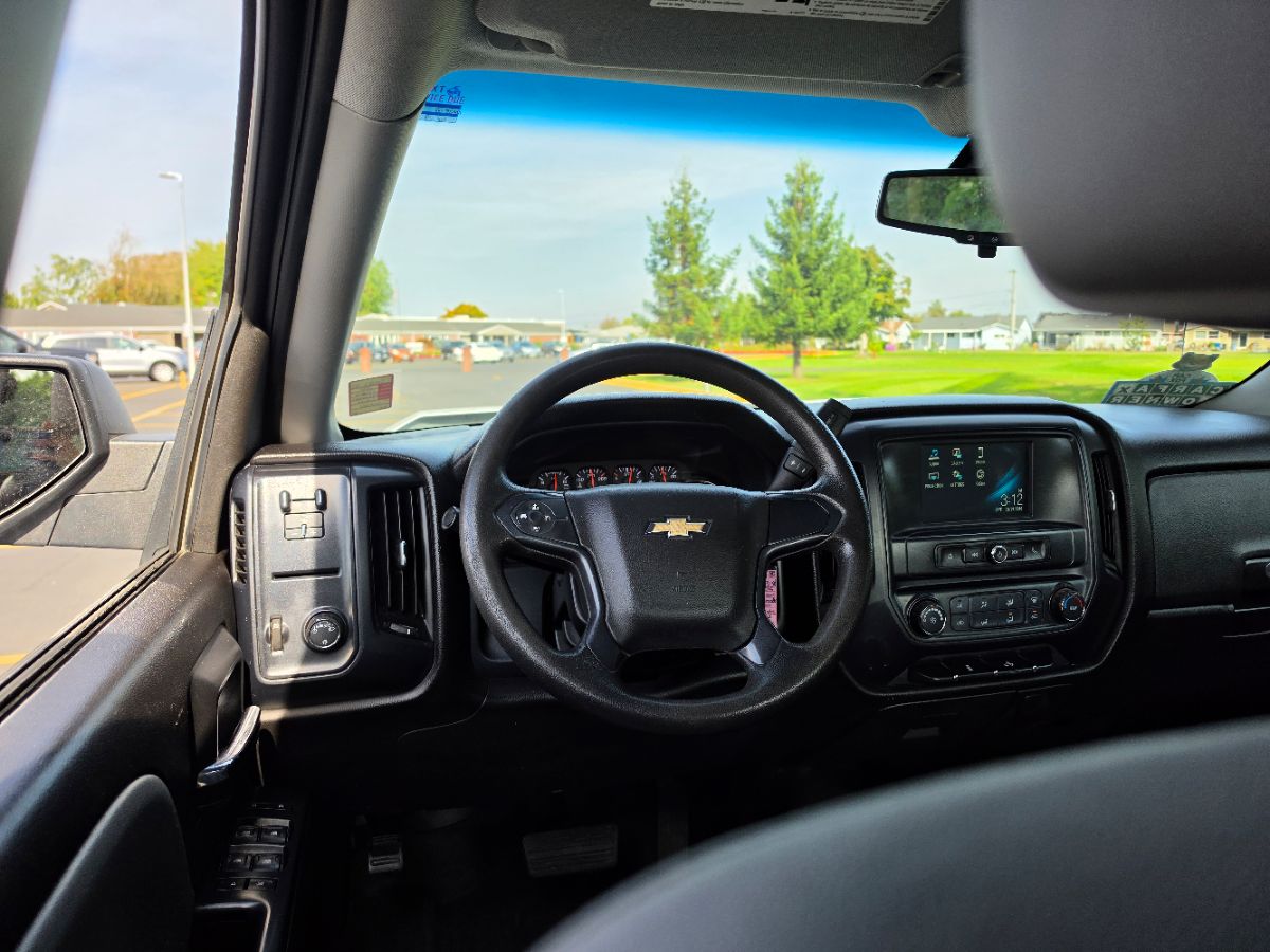 Chevrolet Silverado photo 27