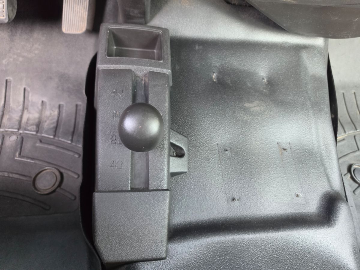 Chevrolet Silverado photo 34