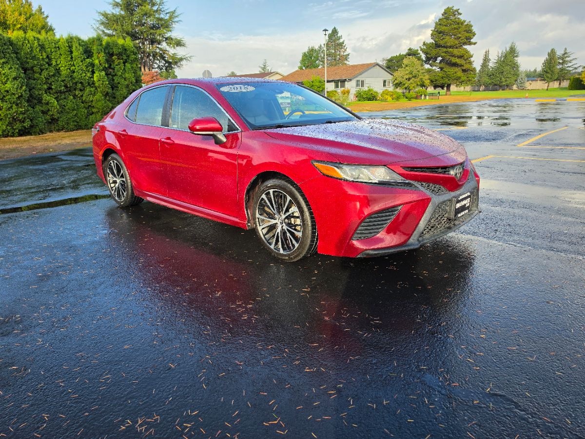 Toyota Camry photo 7