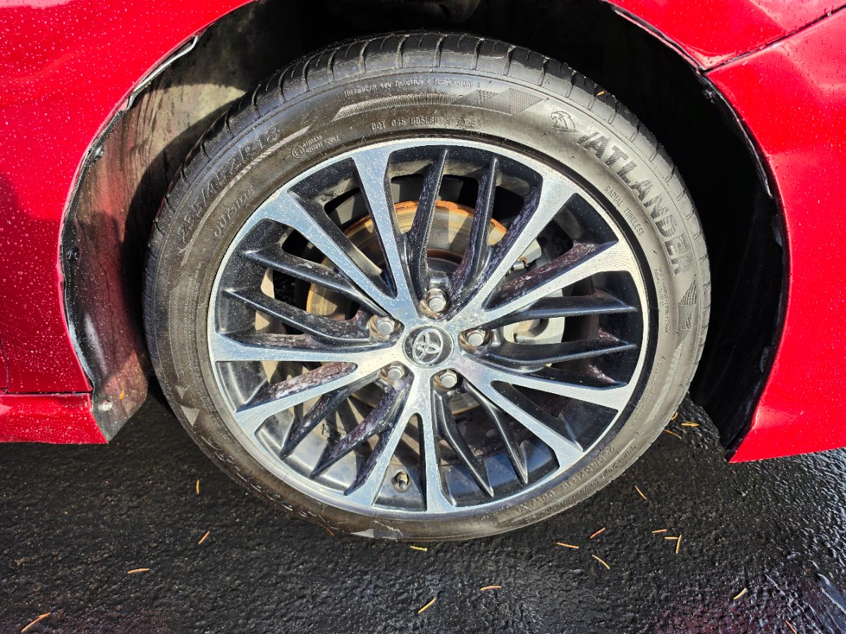 Toyota Camry photo 8