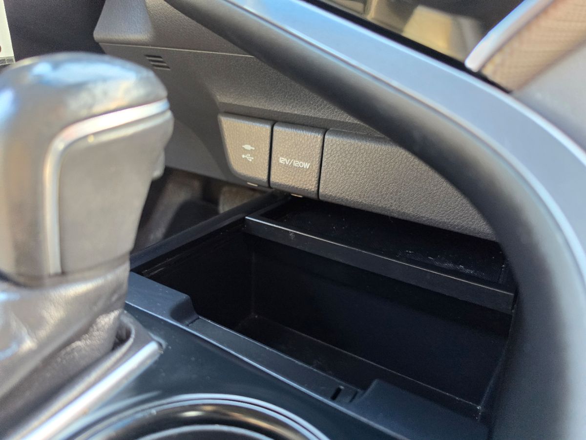 Toyota Camry photo 12