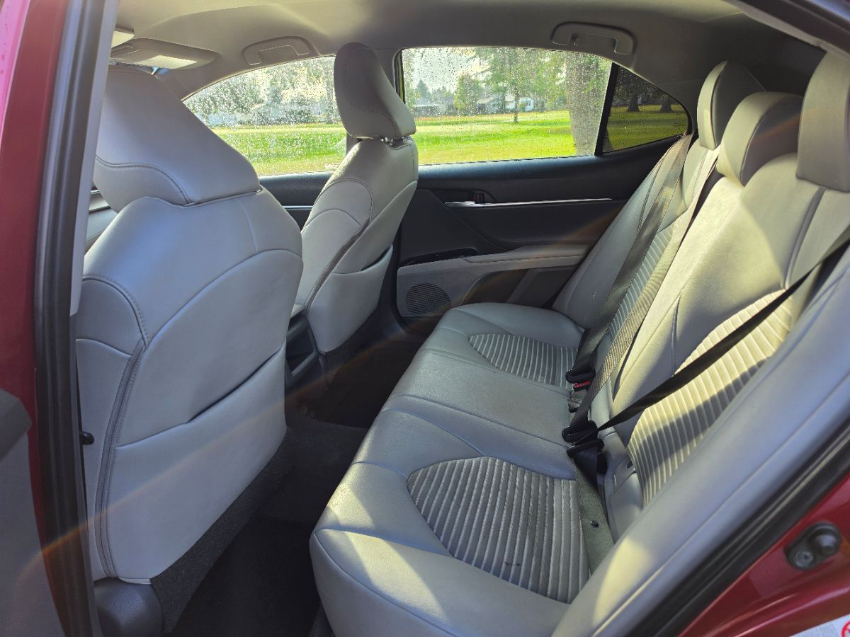 Toyota Camry photo 26
