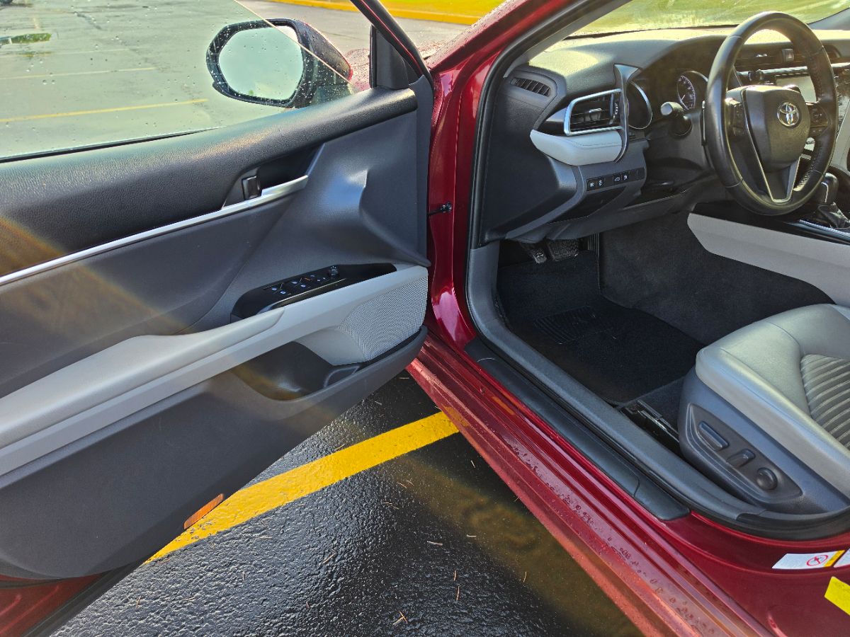 Toyota Camry photo 28