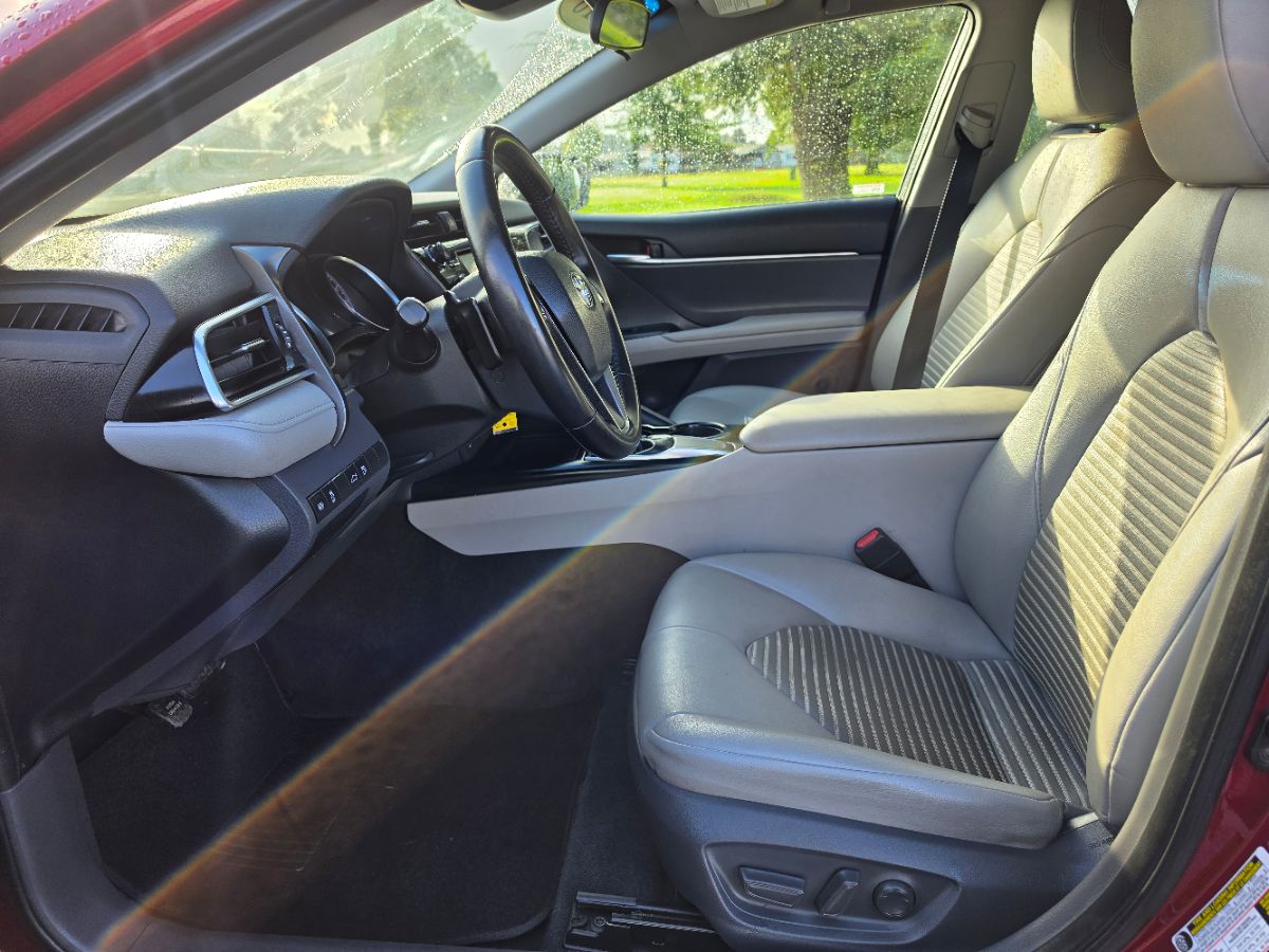 Toyota Camry photo 30