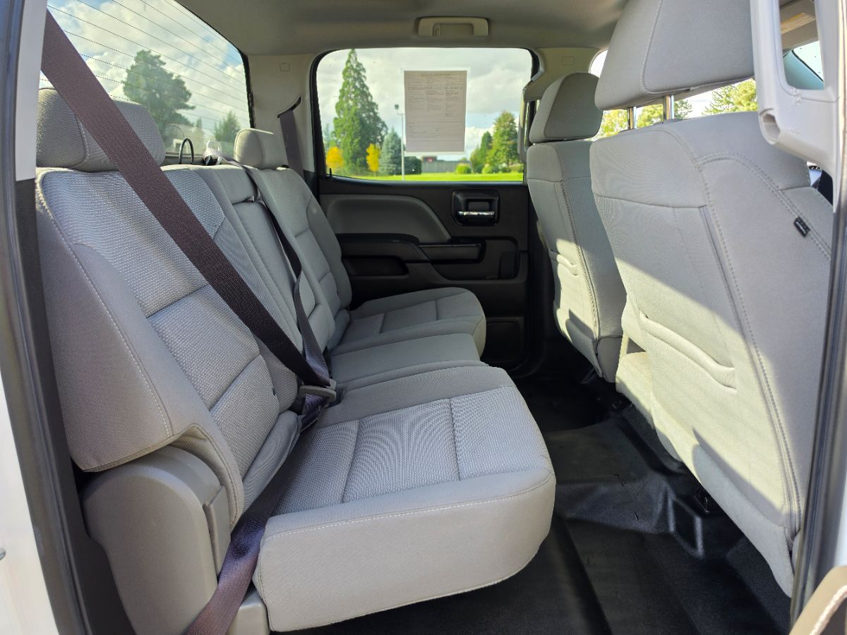 Chevrolet Silverado photo 17