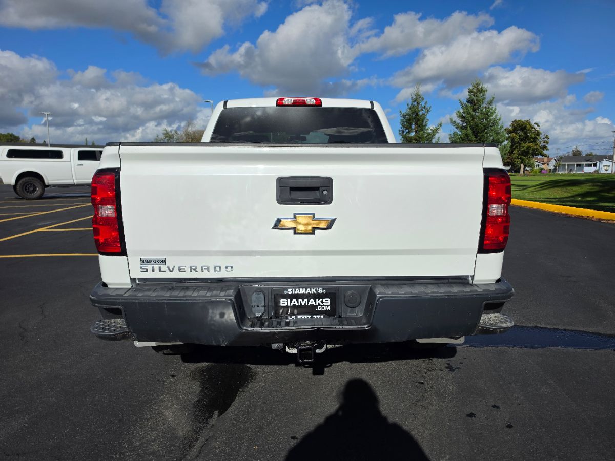 Chevrolet Silverado photo 21