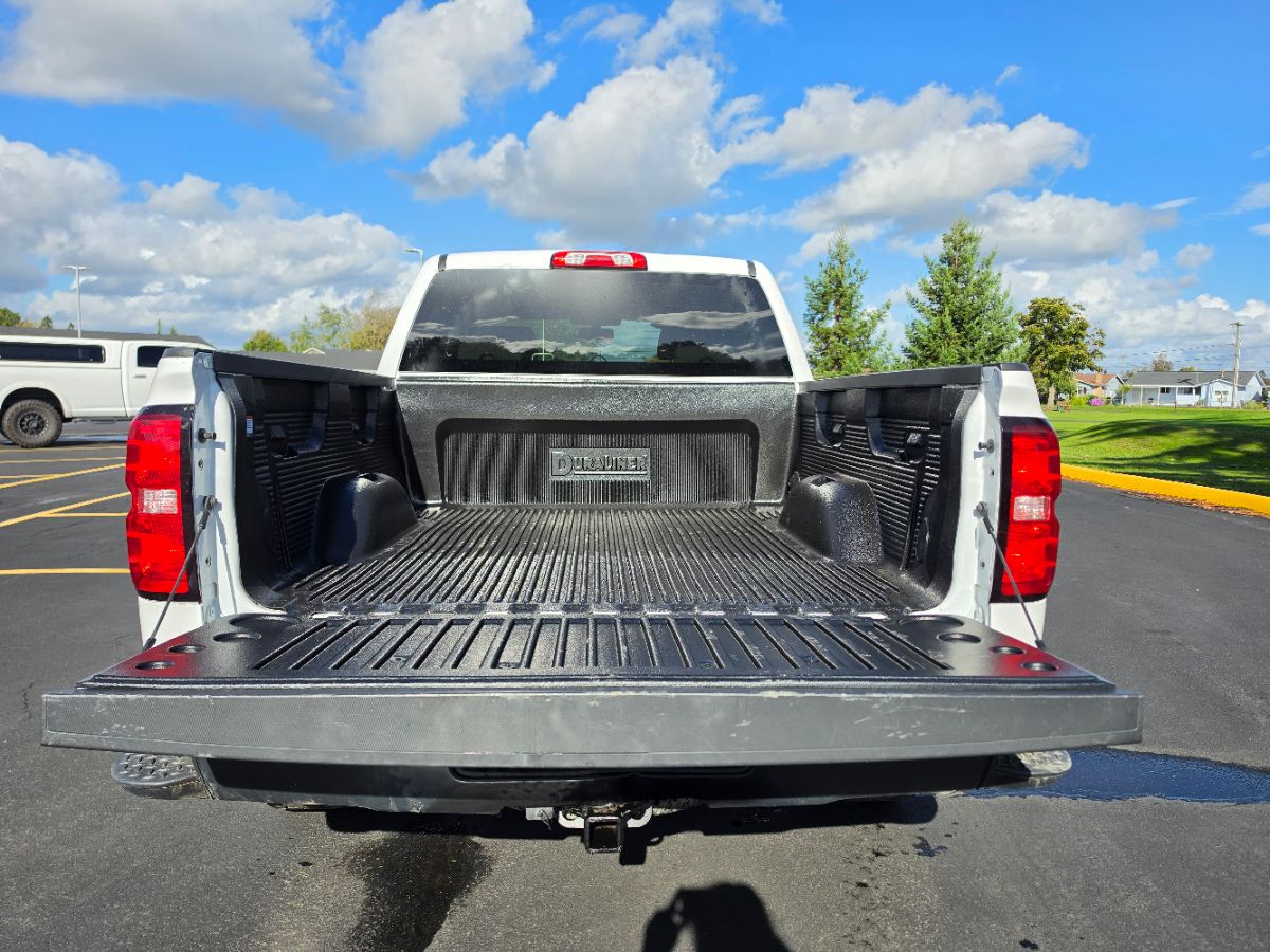 Chevrolet Silverado photo 22