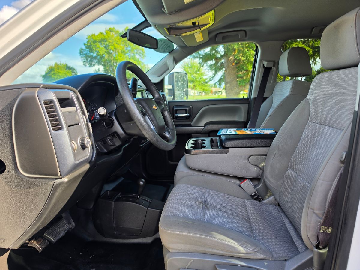Chevrolet Silverado photo 30