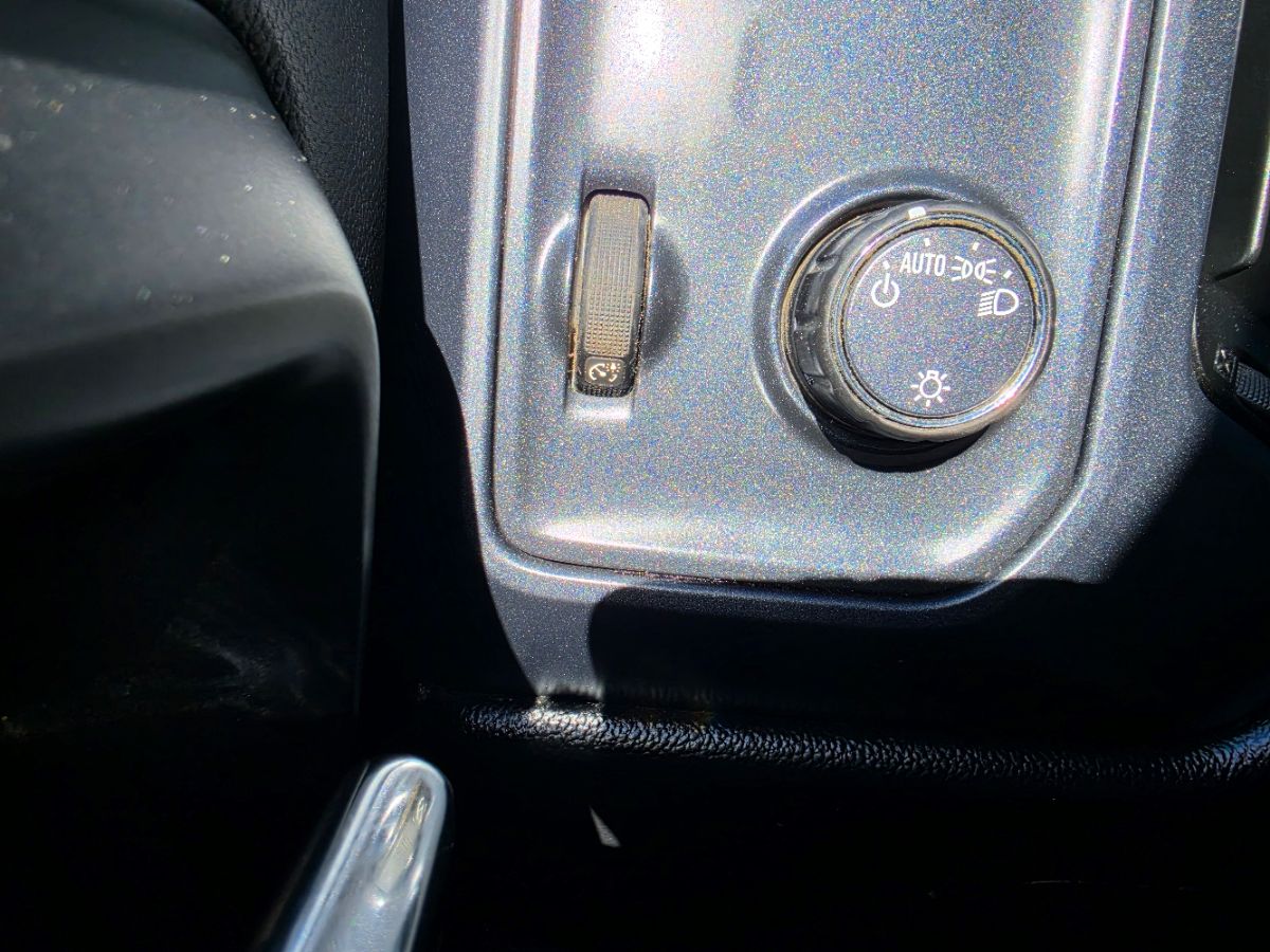 Chevrolet Silverado photo 33