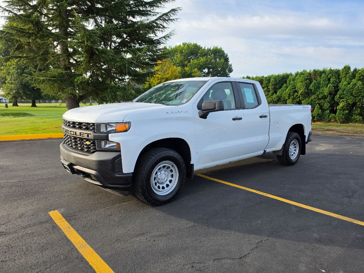 Chevrolet Silverado photo 4