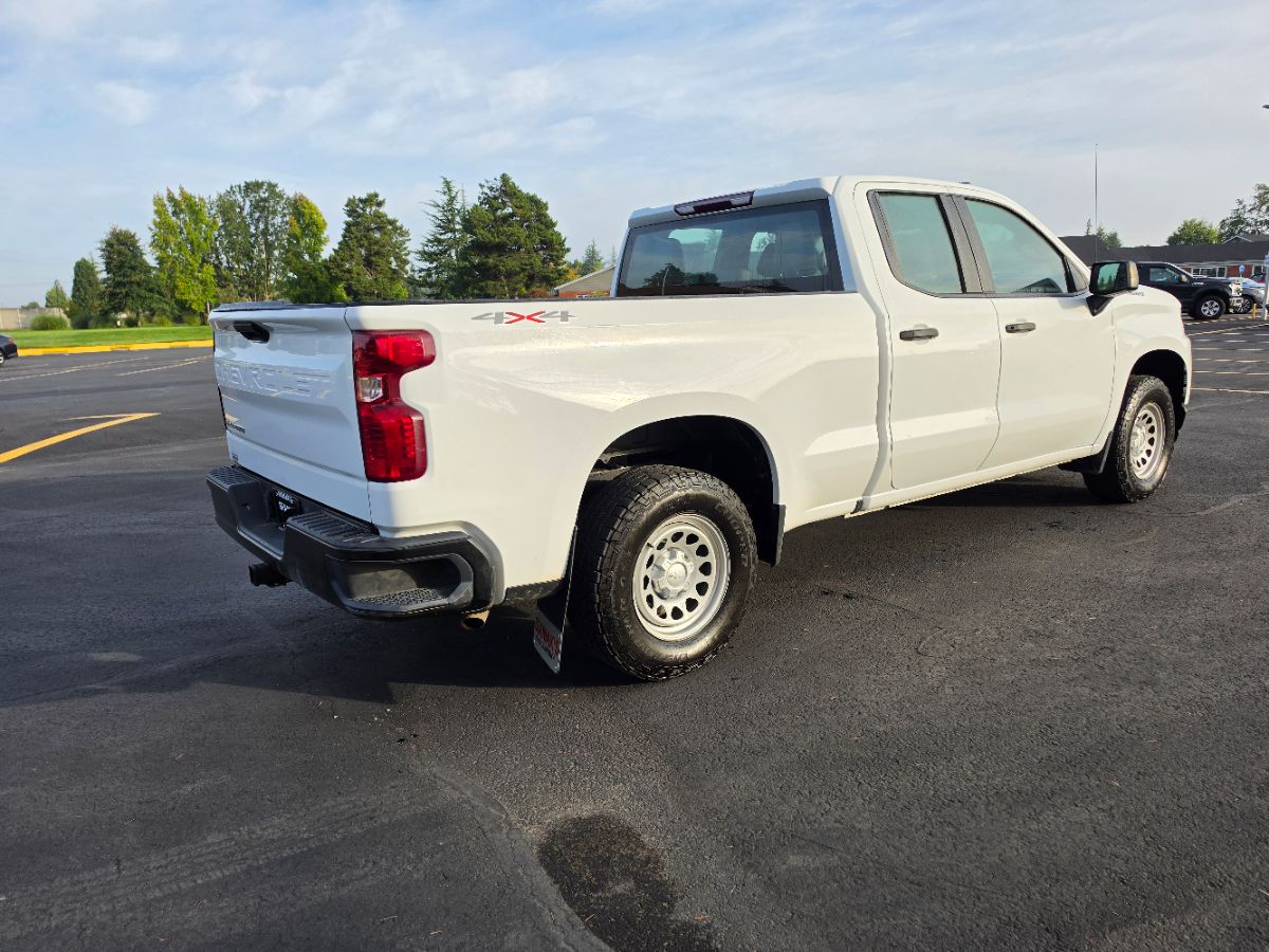 Chevrolet Silverado photo 20