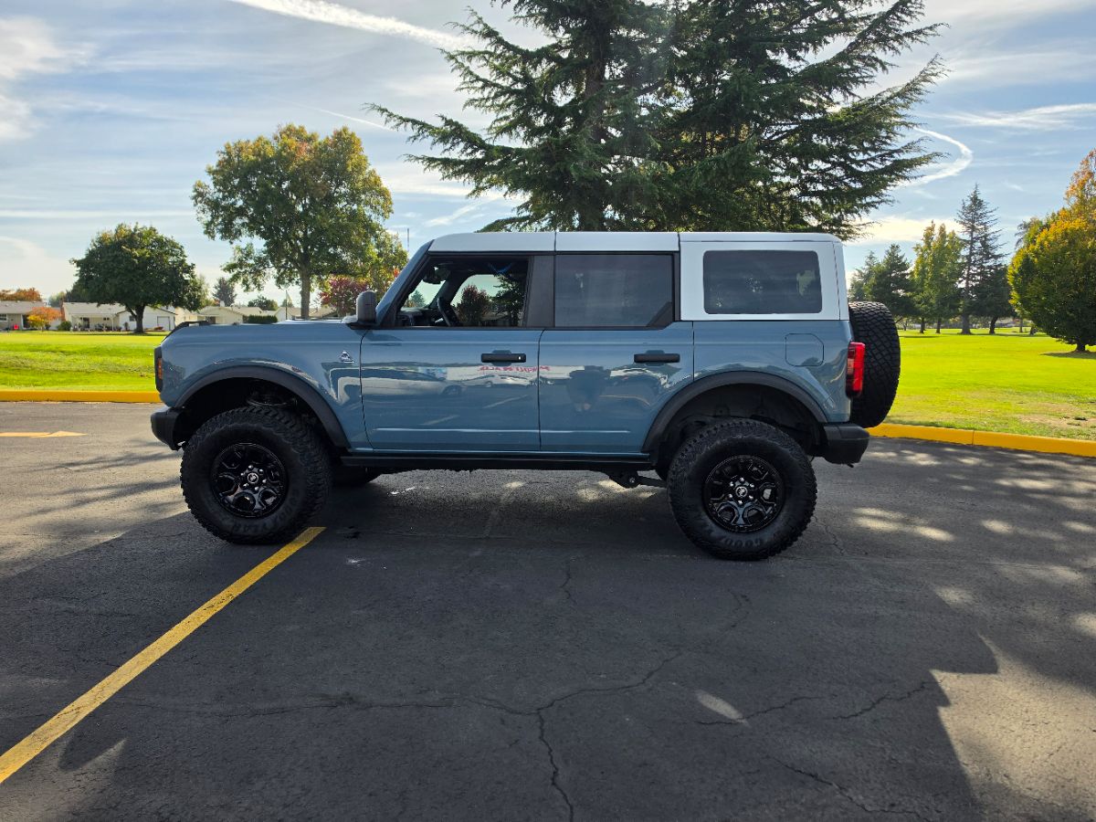 Ford Bronco photo 26
