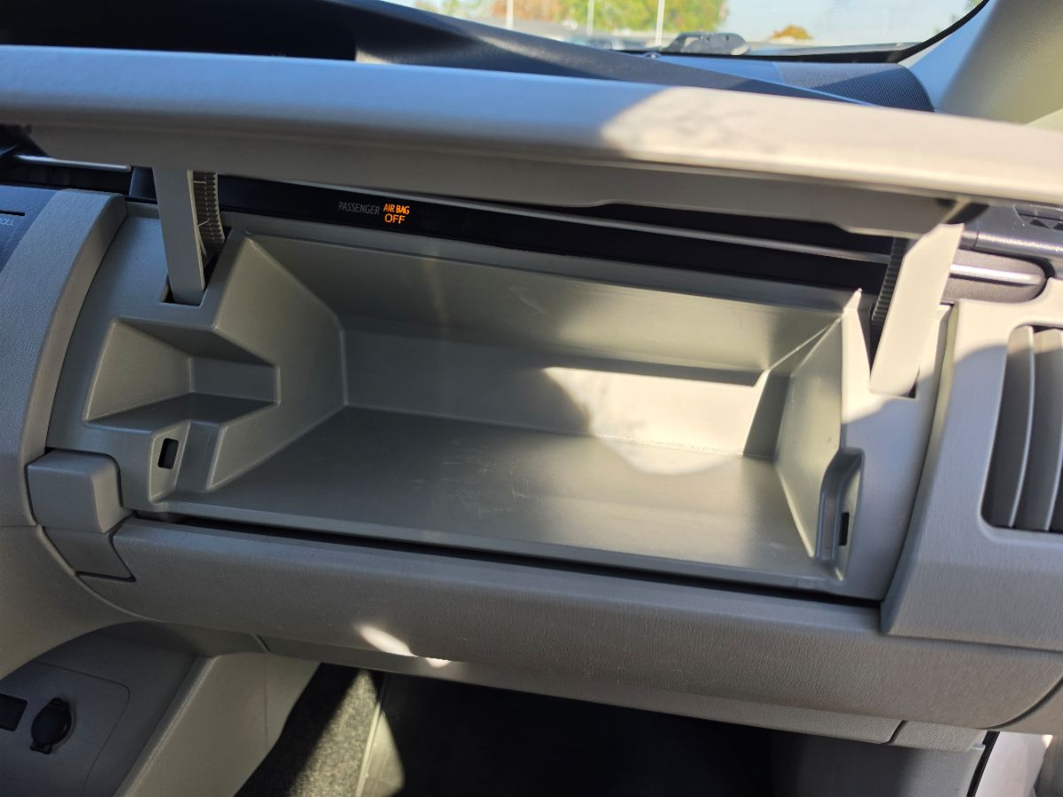 Photo 14 of this Toyota Prius