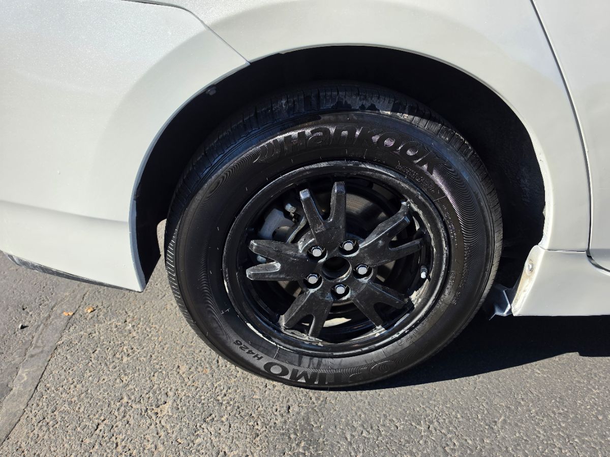 Photo 19 of this Toyota Prius