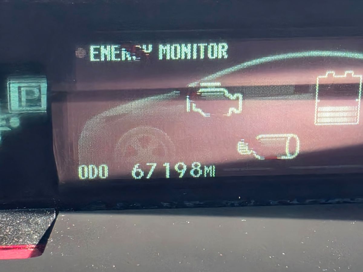 Photo 32 of this Toyota Prius