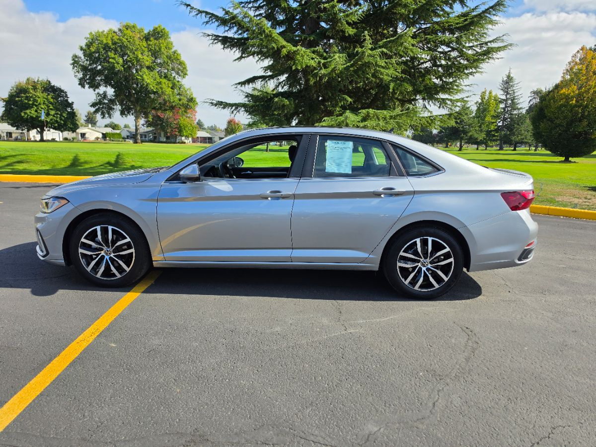 Volkswagen Jetta photo 25