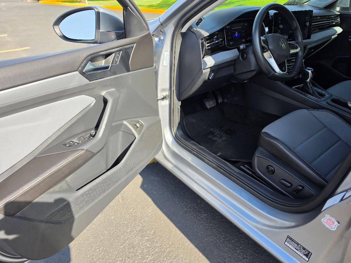 Volkswagen Jetta photo 29