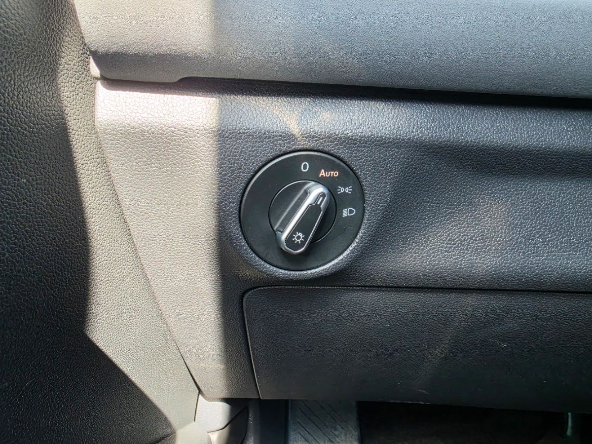 Volkswagen Jetta photo 35