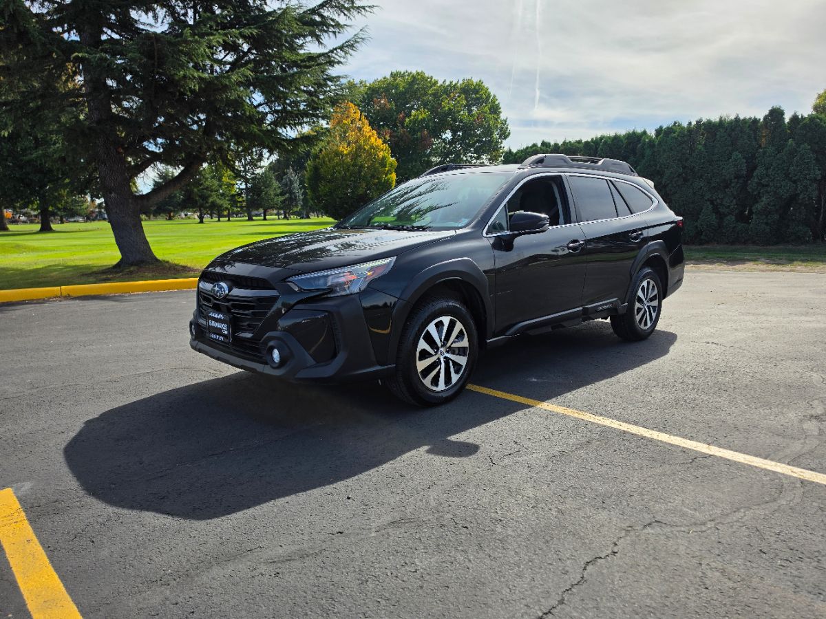 2023 Subaru Outback Premium - Photo 3