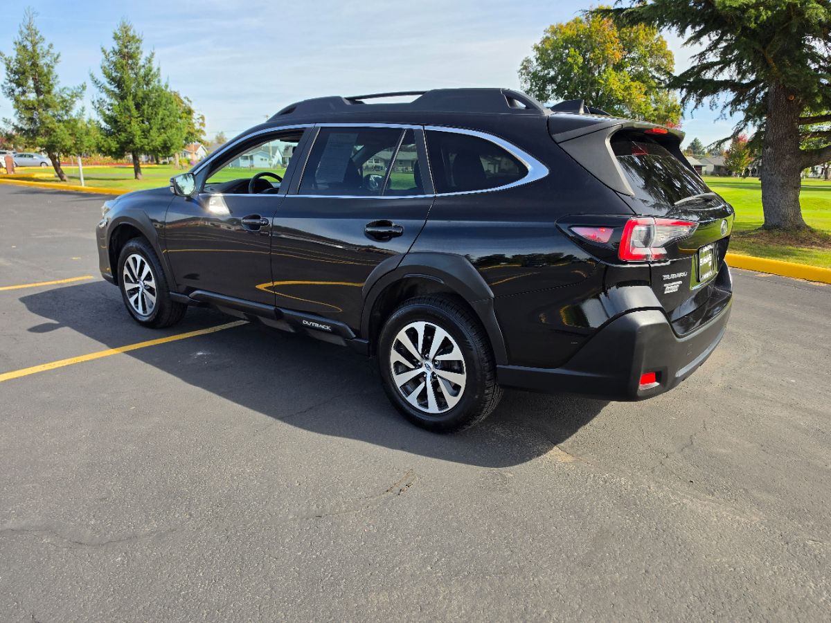 2023 Subaru Outback Premium - Photo 22