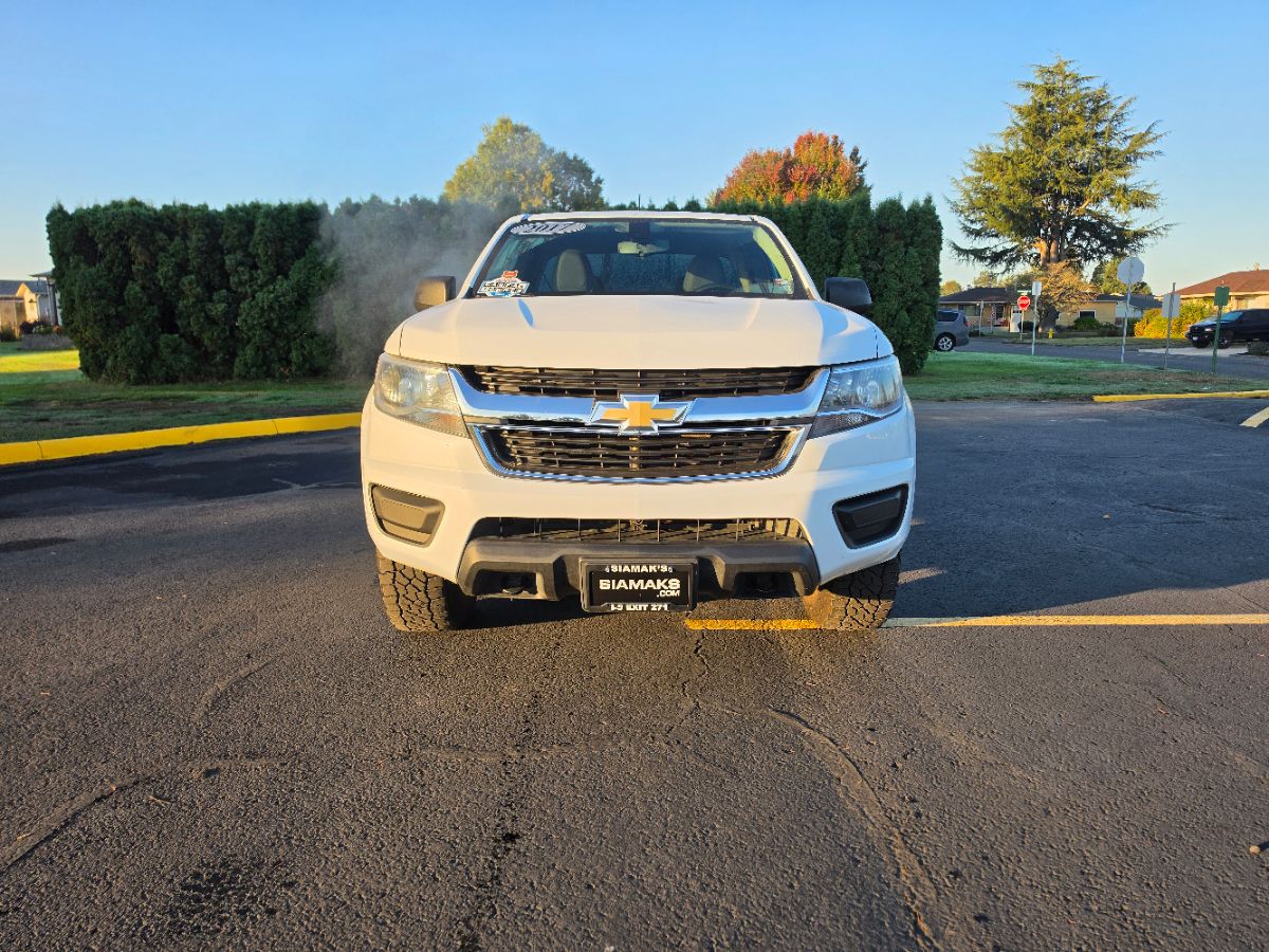 Photo 5 of this Chevrolet Colorado