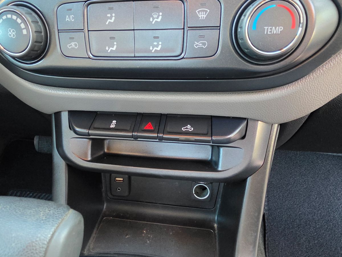 Photo 12 of this Chevrolet Colorado