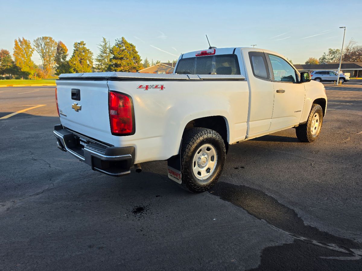 Photo 20 of this Chevrolet Colorado