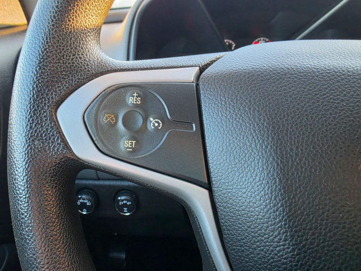Photo 34 of this Chevrolet Colorado