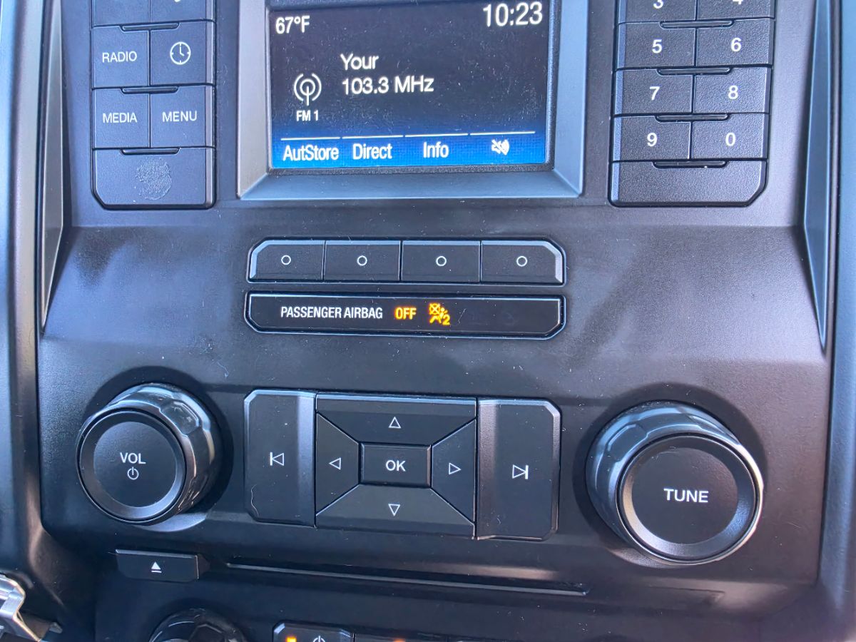 Ford F-150 photo 11