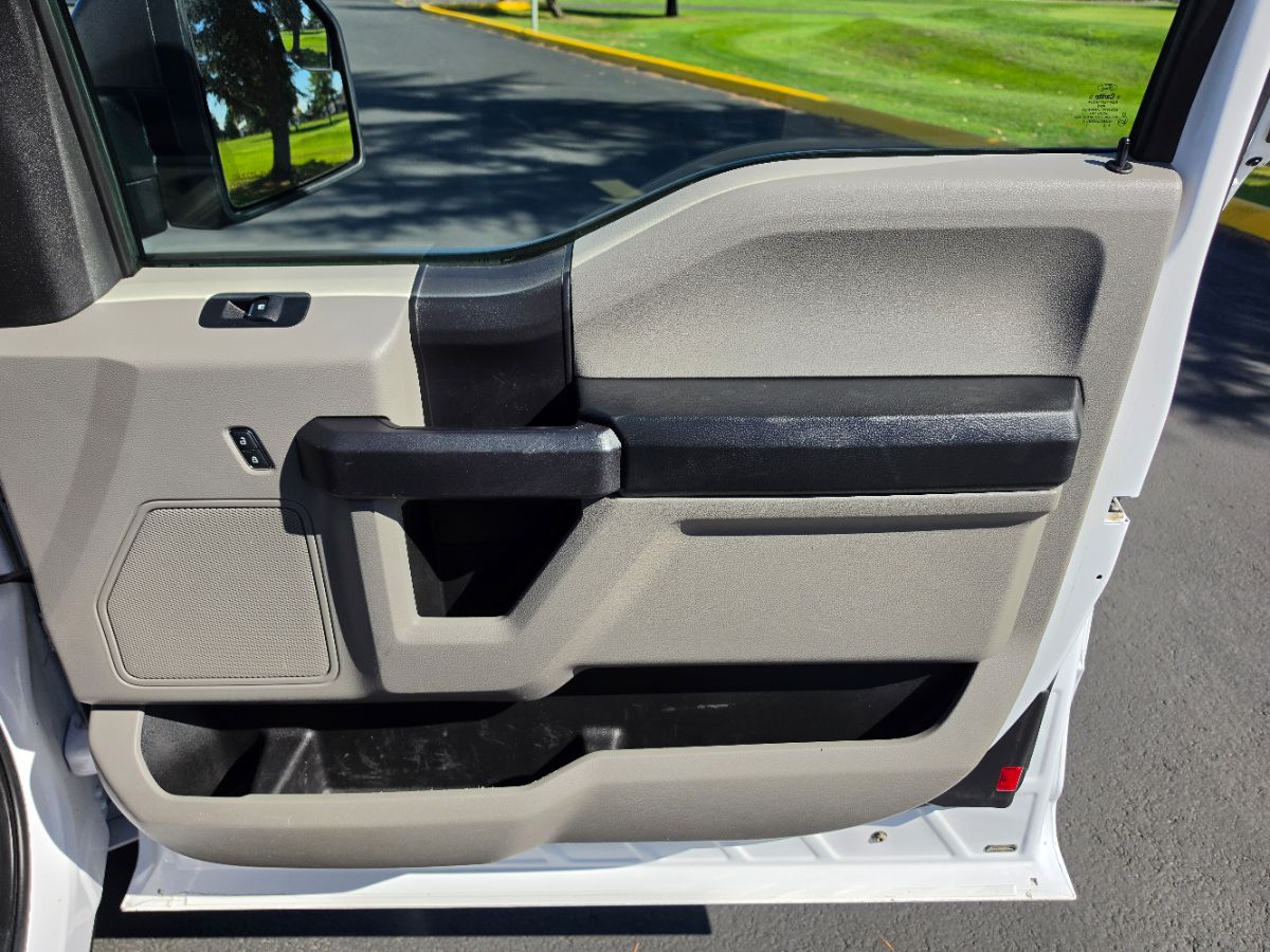Ford F-150 photo 14
