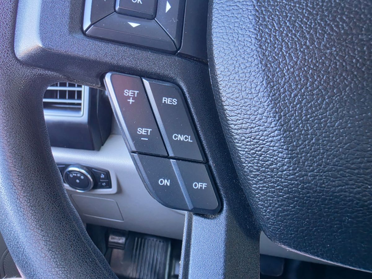 Ford F-150 photo 35