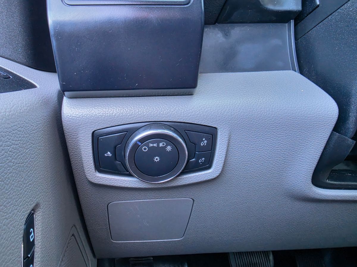 Ford F-150 photo 36