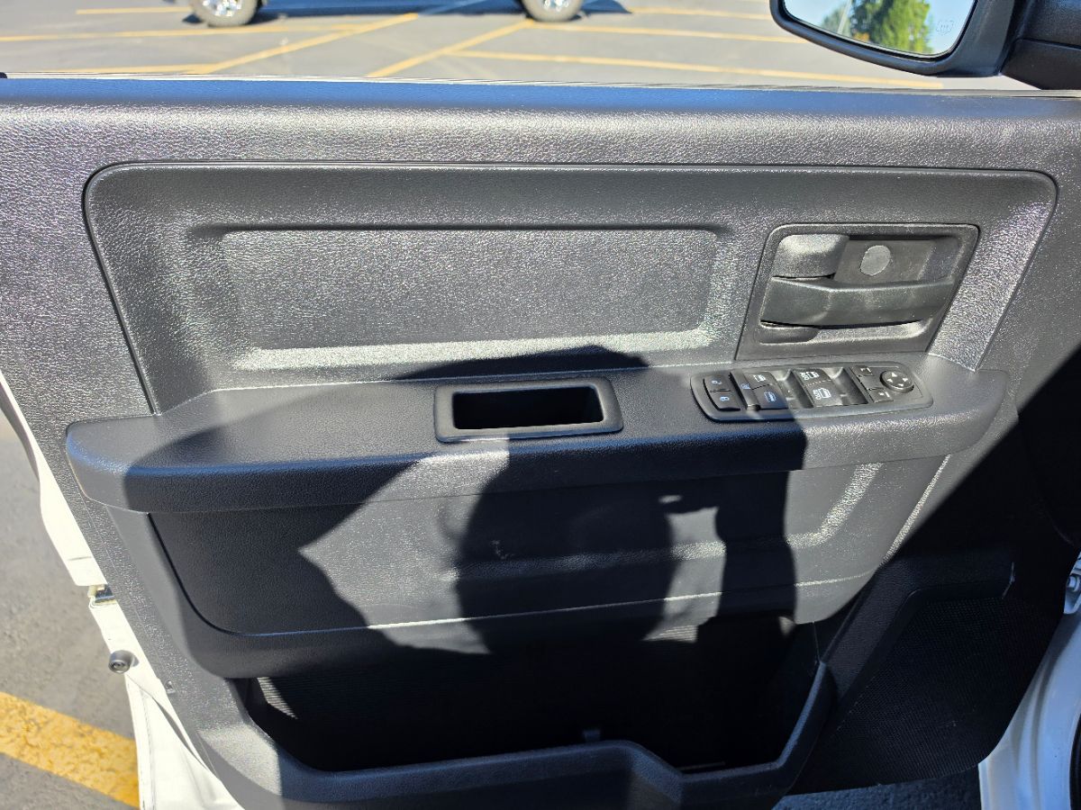 Photo 27 of this Ram 1500