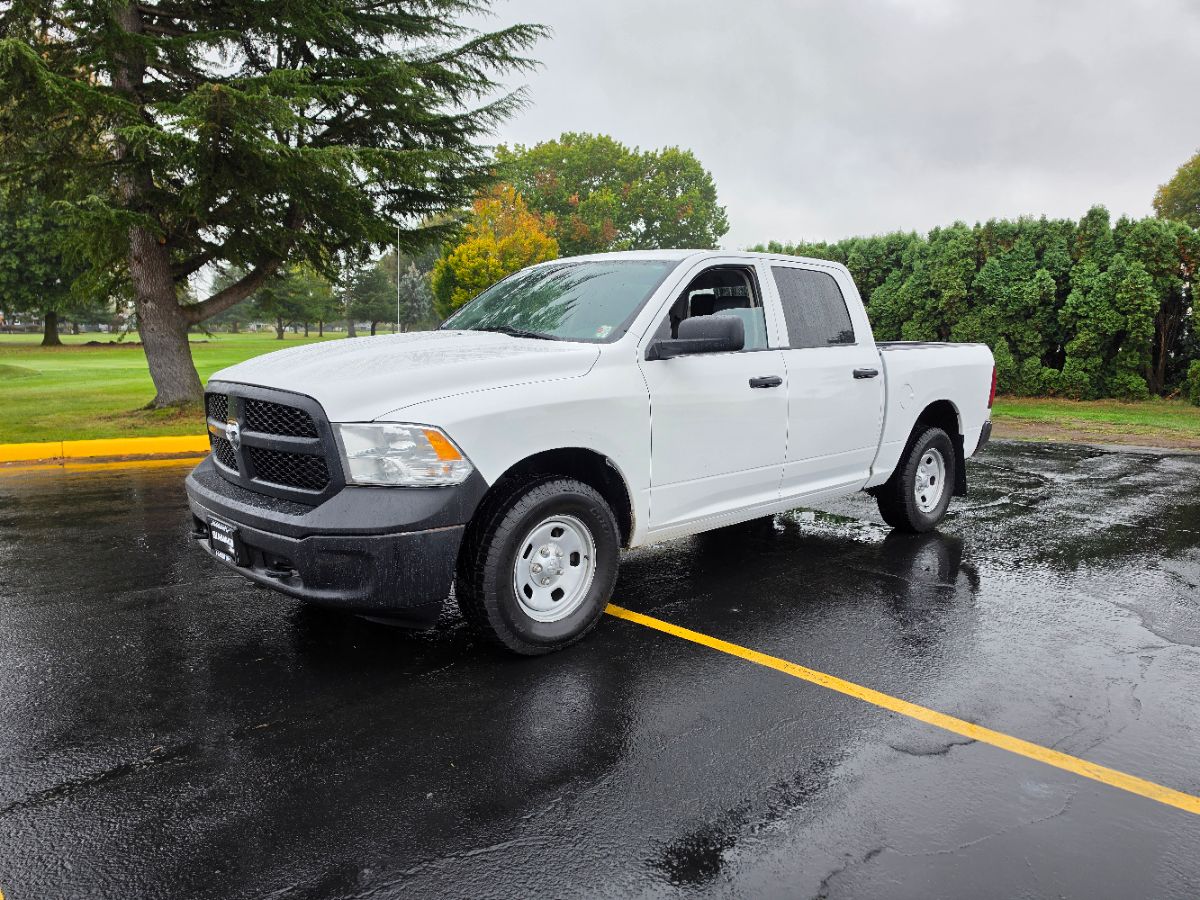 Photo 4 of this Ram 1500