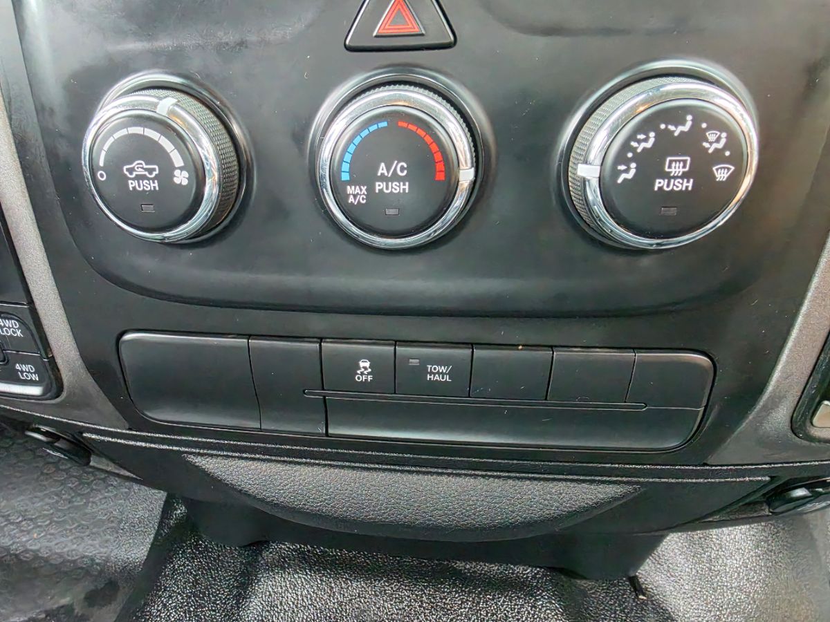 Photo 12 of this Ram 1500