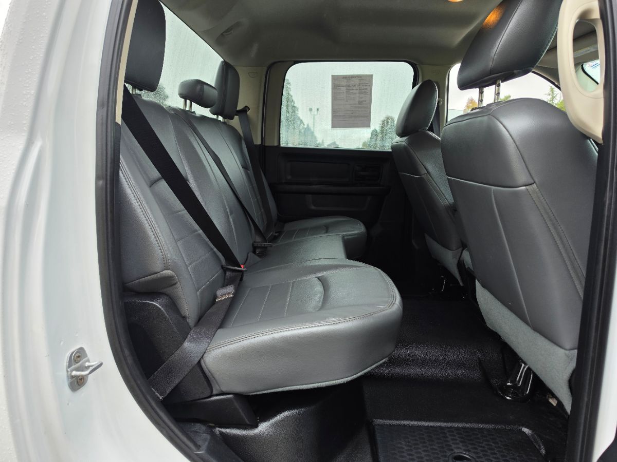 Photo 16 of this Ram 1500