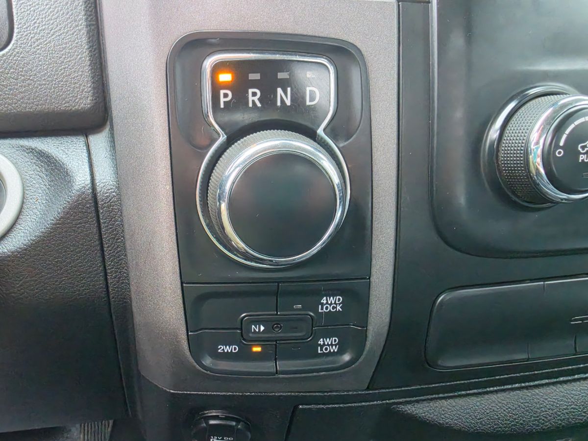 Photo 33 of this Ram 1500