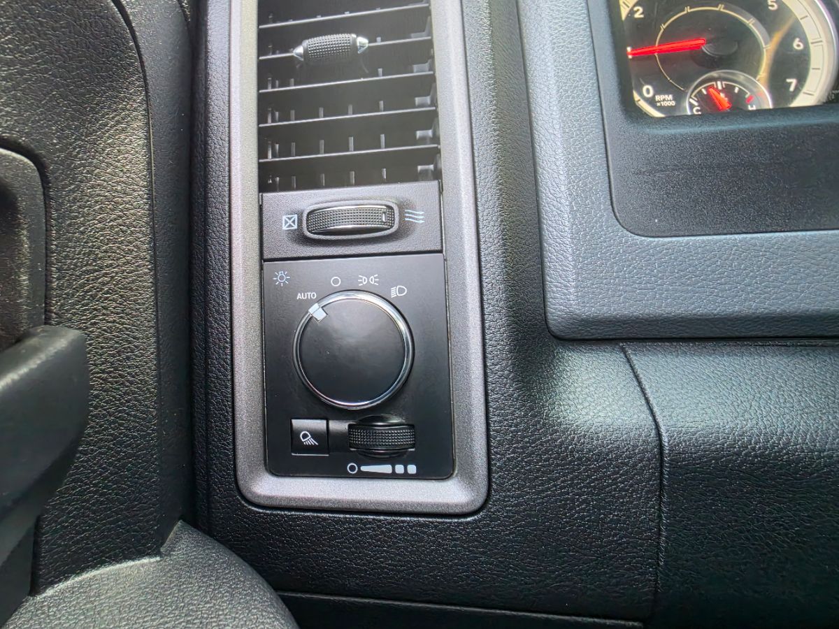Photo 34 of this Ram 2500