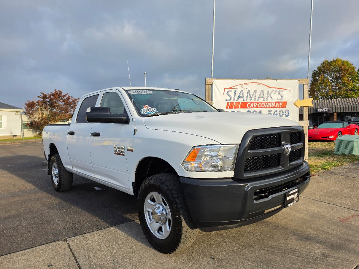 Photo 3 of this Ram 3500