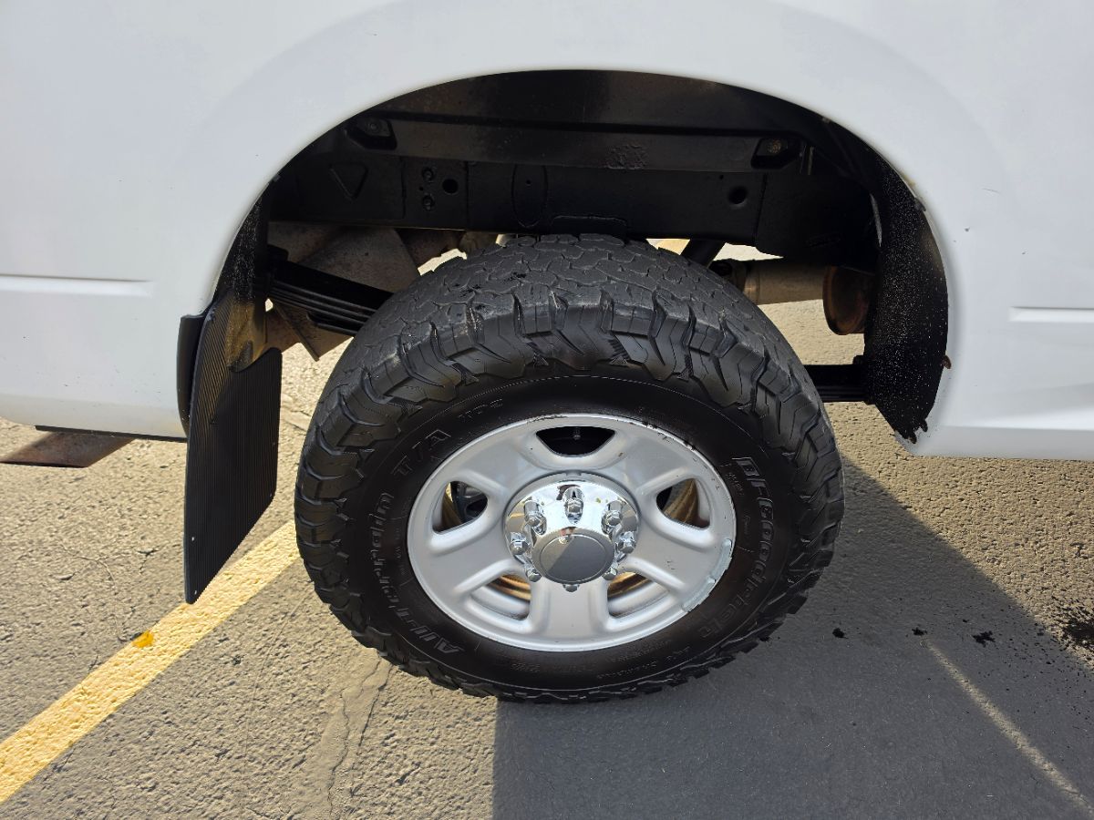 Photo 17 of this Ram 3500